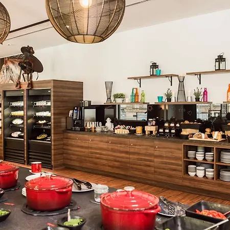 Holiday Inn - The Niu, Saddle Fuerth By Ihg 