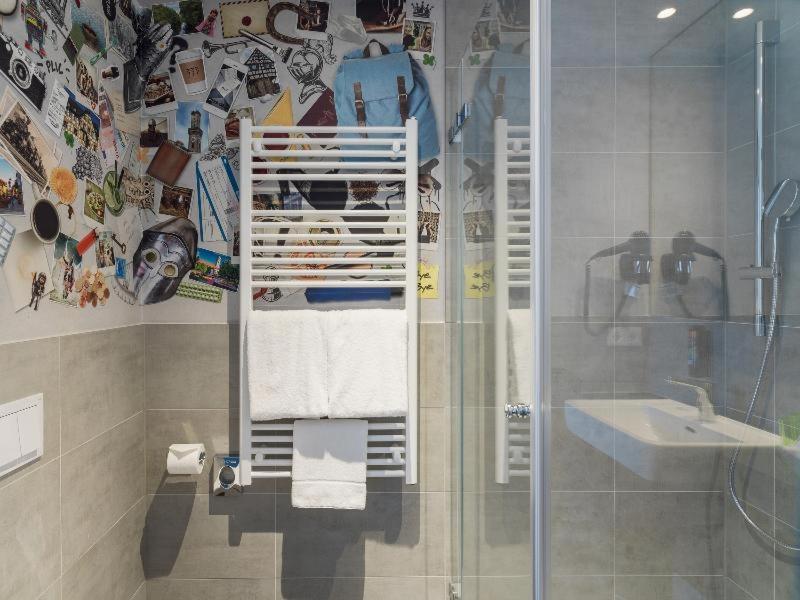 - The Niu, Saddle By Ihg Hotel
