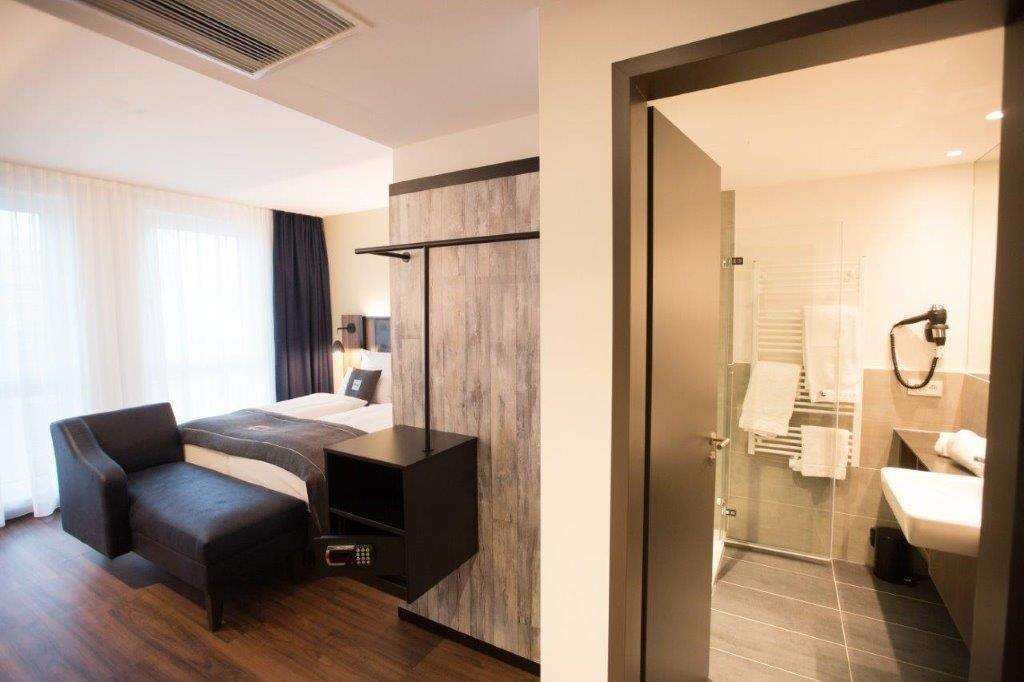 - The Niu, Saddle By Ihg Hotel Fürth